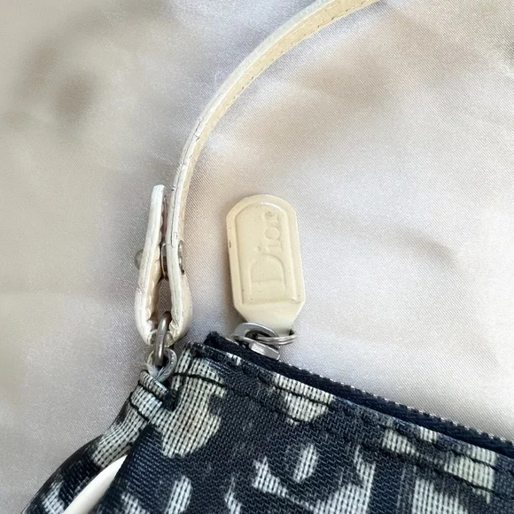 💞💞SOLD💞💞Dior Trotter Saddle Pochette Bag - Picture 4 of 12